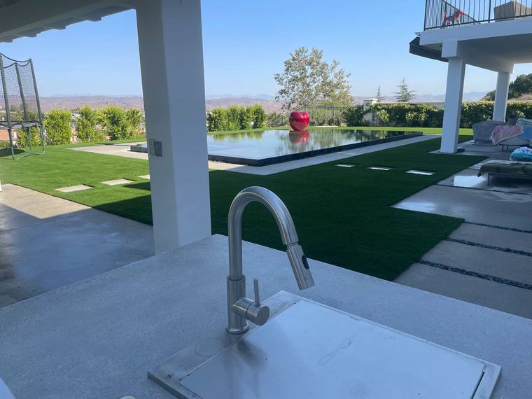 Estate Pool & Grounds, photo 4 of 10